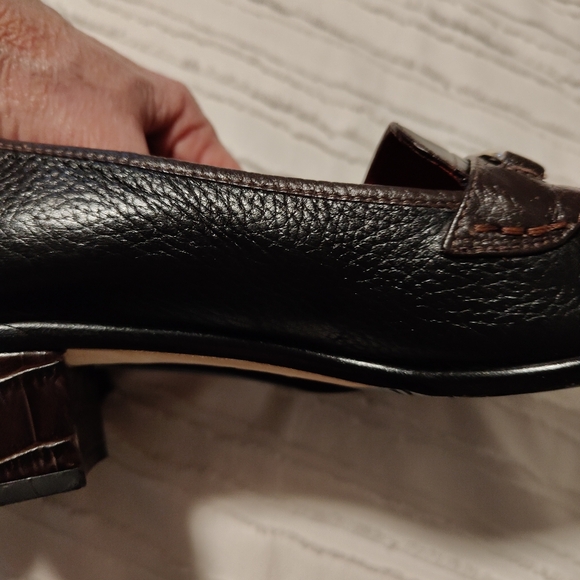 Brighton Women's Brown / Burgundy Loafers. Brand New. - Picture 4 of 11